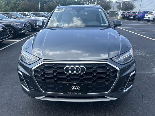 Photo of 2022 Daytona Gray Pearl Effect Audi Q5