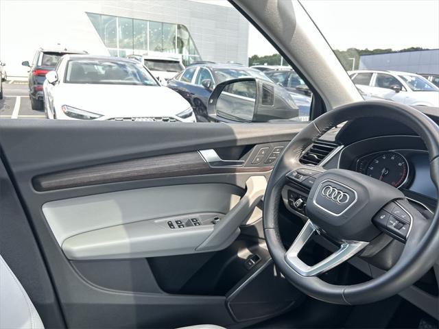 Photo of 2022 Daytona Gray Pearl Effect Audi Q5