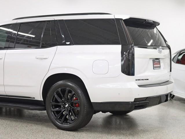 Photo of 2021 Crystal White Tricoat Cadillac Escalade