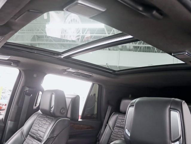Photo of 2021 Crystal White Tricoat Cadillac Escalade