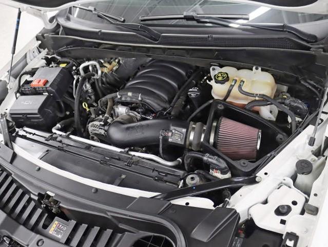 Photo of 2021 Crystal White Tricoat Cadillac Escalade