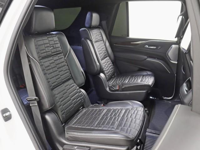 Photo of 2021 Crystal White Tricoat Cadillac Escalade