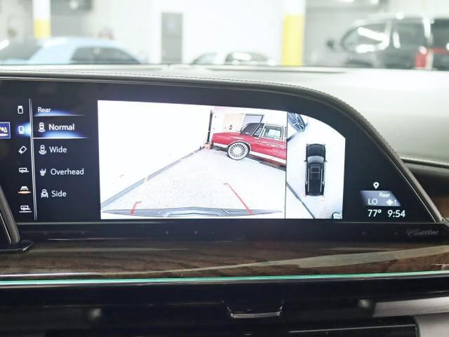 Photo of 2021 Crystal White Tricoat Cadillac Escalade