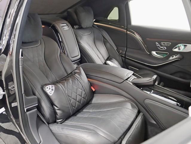Photo of 2020 Obsidian Black Metallic Mercedes-Benz Maybach S 560
