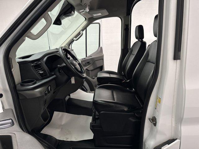 Photo of 2022 Oxford White Ford Transit-150