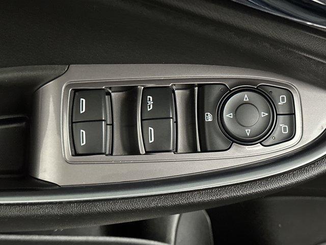 Photo of 2018 Blue Velvet Metallic Chevrolet Malibu
