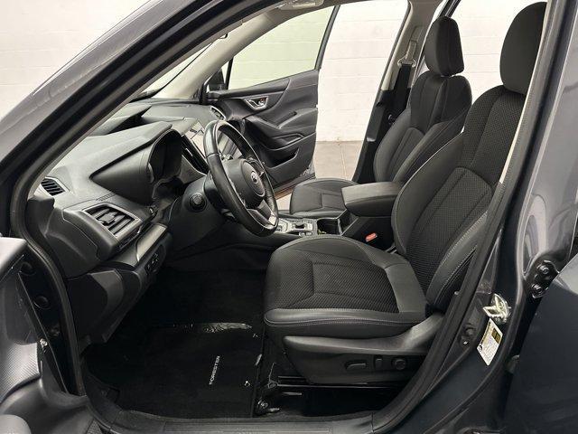 Photo of 2022 Magnetite Gray Metallic Subaru Forester