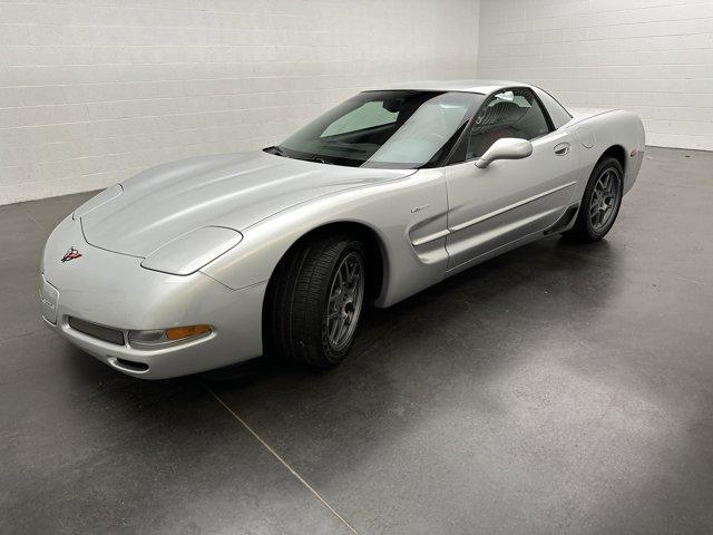 Photo of 2001 Quicksilver Metallic Chevrolet Corvette