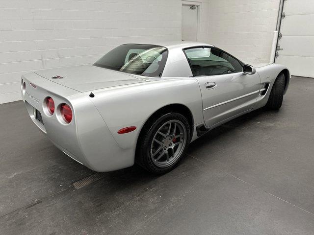 Photo of 2001 Quicksilver Metallic Chevrolet Corvette