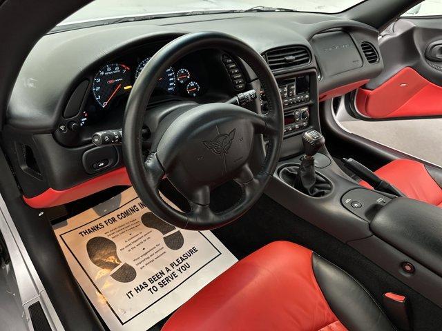 Photo of 2001 Quicksilver Metallic Chevrolet Corvette