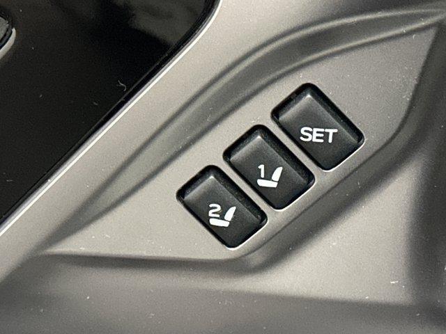 Photo of 2023 Crystal White Pearl Subaru Legacy