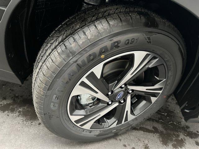 Photo of 2025 Crystal White Pearl Subaru Crosstrek