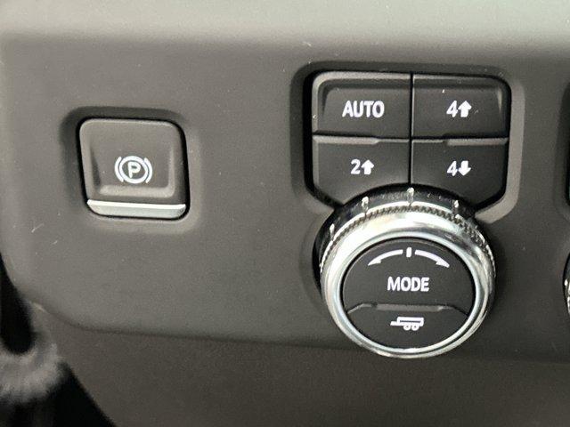 Photo of 2024 Onyx Black GMC Sierra 1500