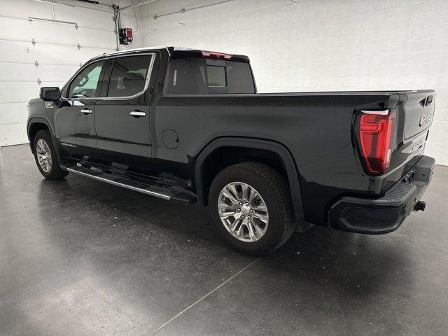 Photo of 2024 Onyx Black GMC Sierra 1500