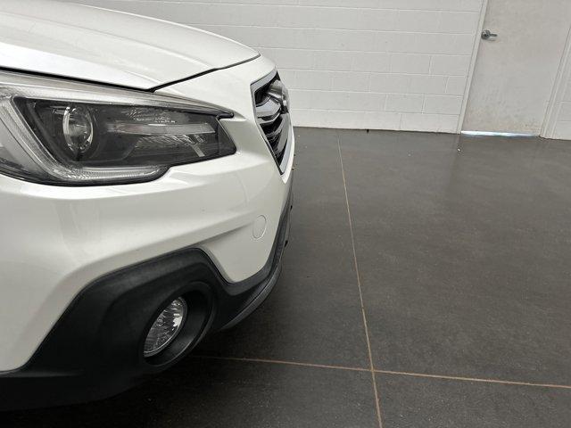 Photo of 2019 Crystal White Pearl Subaru Outback