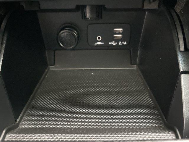 Photo of 2019 Crystal White Pearl Subaru Outback