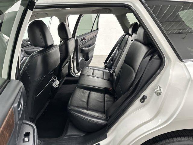 Photo of 2019 Crystal White Pearl Subaru Outback