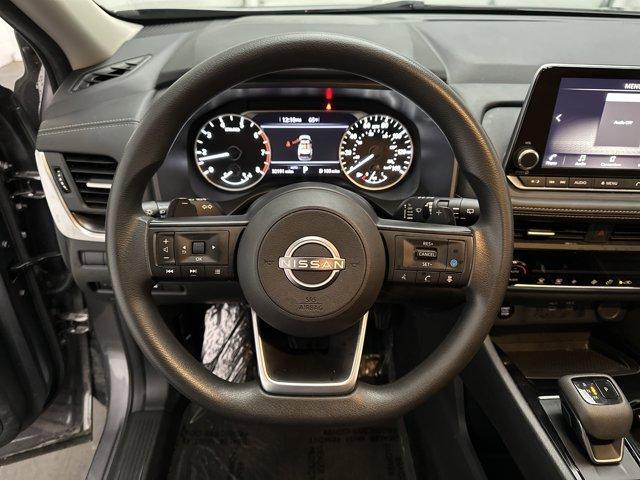 Photo of 2024 Gun Metallic Nissan Rogue