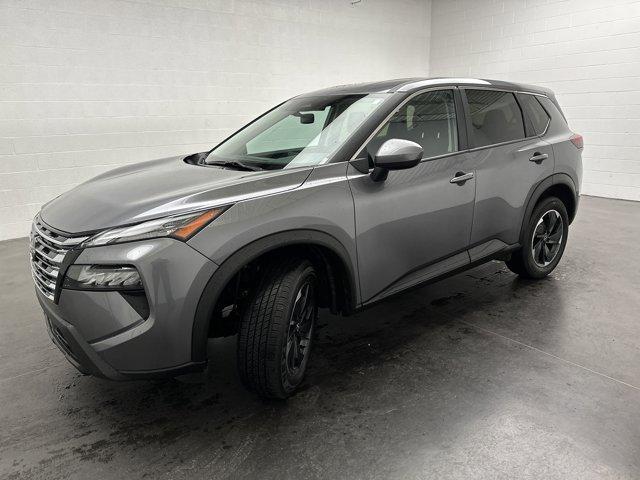 Photo of 2024 Gun Metallic Nissan Rogue
