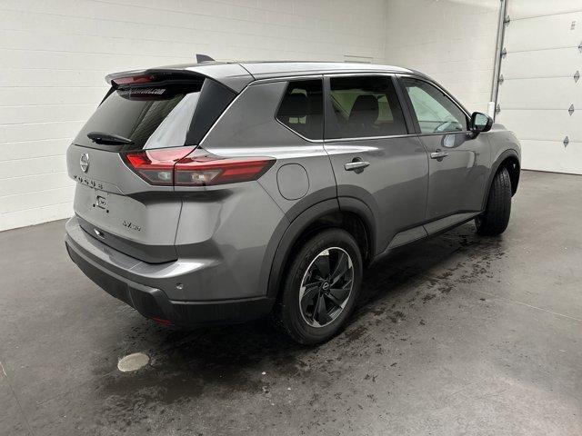 Photo of 2024 Gun Metallic Nissan Rogue