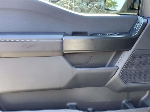 Photo of 2025 Iconic Silver Metallic Ford F-150