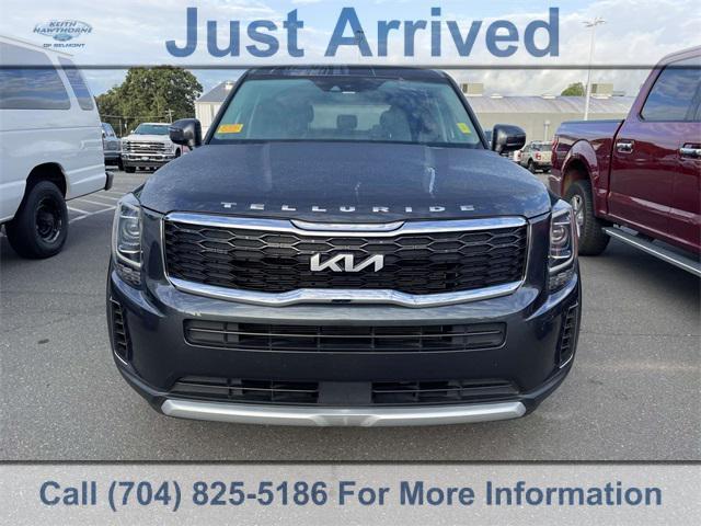 Photo of 2022 Gravity Grey Kia Telluride
