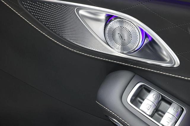 Photo of 2019 Black Mercedes-Benz Maybach S 560