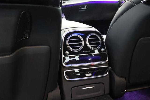 Photo of 2019 Black Mercedes-Benz Maybach S 560