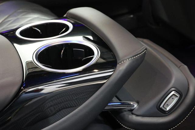 Photo of 2019 Black Mercedes-Benz Maybach S 560