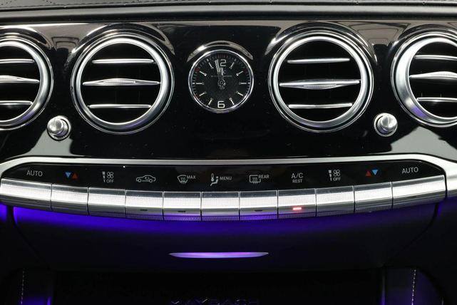 Photo of 2019 Black Mercedes-Benz Maybach S 560
