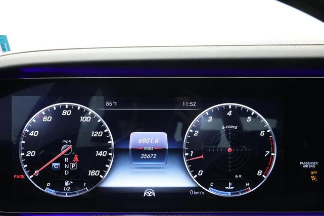 Photo of 2019 Black Mercedes-Benz Maybach S 560