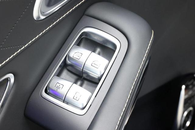 Photo of 2019 Black Mercedes-Benz Maybach S 560