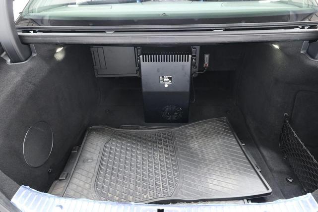 Photo of 2019 Black Mercedes-Benz Maybach S 560