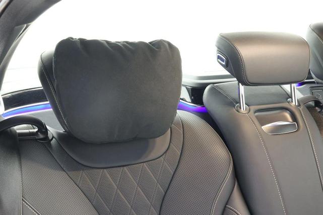 Photo of 2019 Black Mercedes-Benz Maybach S 560