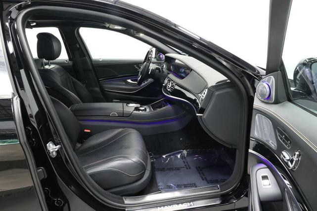 Photo of 2019 Black Mercedes-Benz Maybach S 560