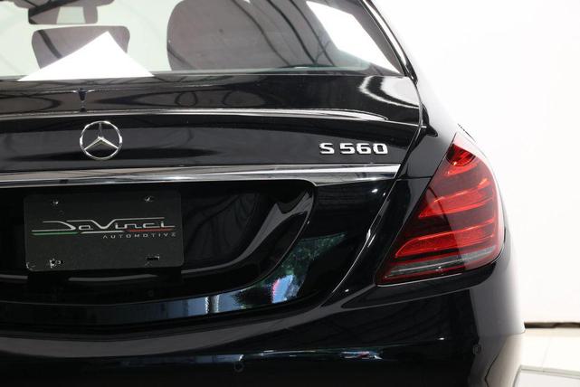 Photo of 2019 Black Mercedes-Benz Maybach S 560