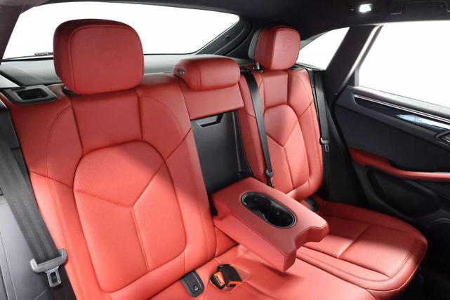 Photo of 2021 Black Porsche Macan