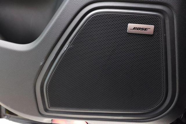 Photo of 2021 Black Porsche Macan