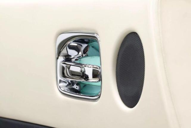 Photo of 2014 Blue Rolls-Royce Wraith