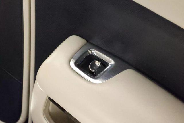 Photo of 2014 Blue Rolls-Royce Wraith