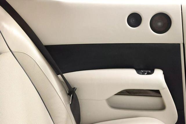 Photo of 2014 Blue Rolls-Royce Wraith