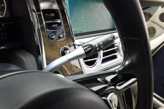 Photo of 2014 Blue Rolls-Royce Wraith