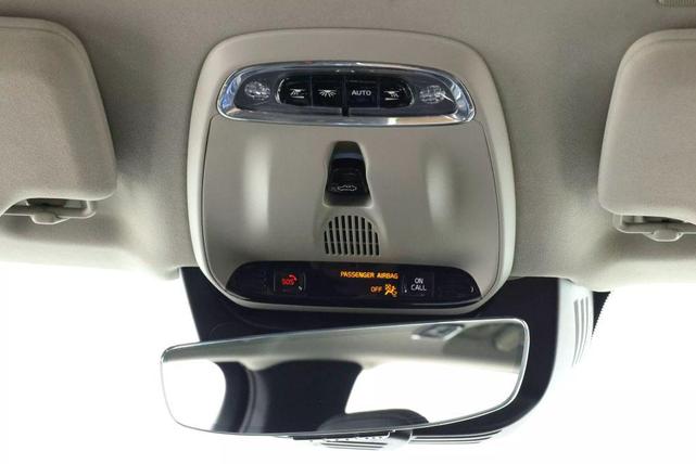 Photo of 2022 Crystal White Metallic Volvo XC90