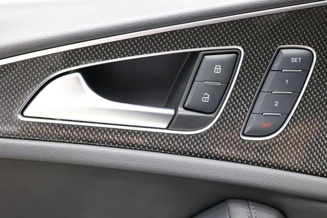 Photo of 2014 Blue Audi S6