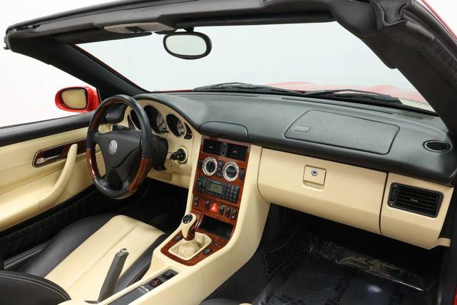 Photo of 2003 Red Mercedes-Benz SLK-Class