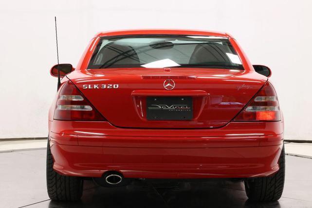 Photo of 2003 Red Mercedes-Benz SLK-Class