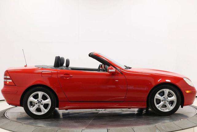 Photo of 2003 Red Mercedes-Benz SLK-Class
