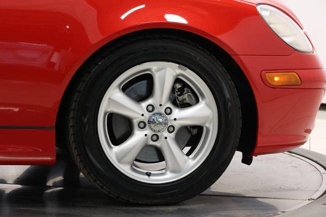 Photo of 2003 Red Mercedes-Benz SLK-Class