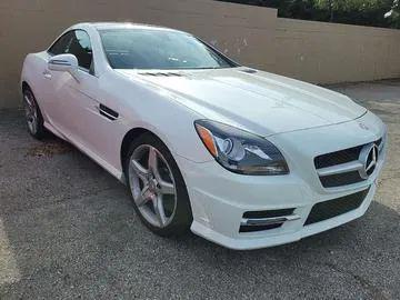 Photo of 2015 White Mercedes-Benz SLK-Class
