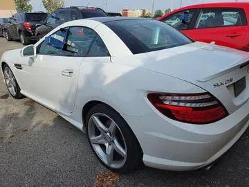 Photo of 2015 White Mercedes-Benz SLK-Class